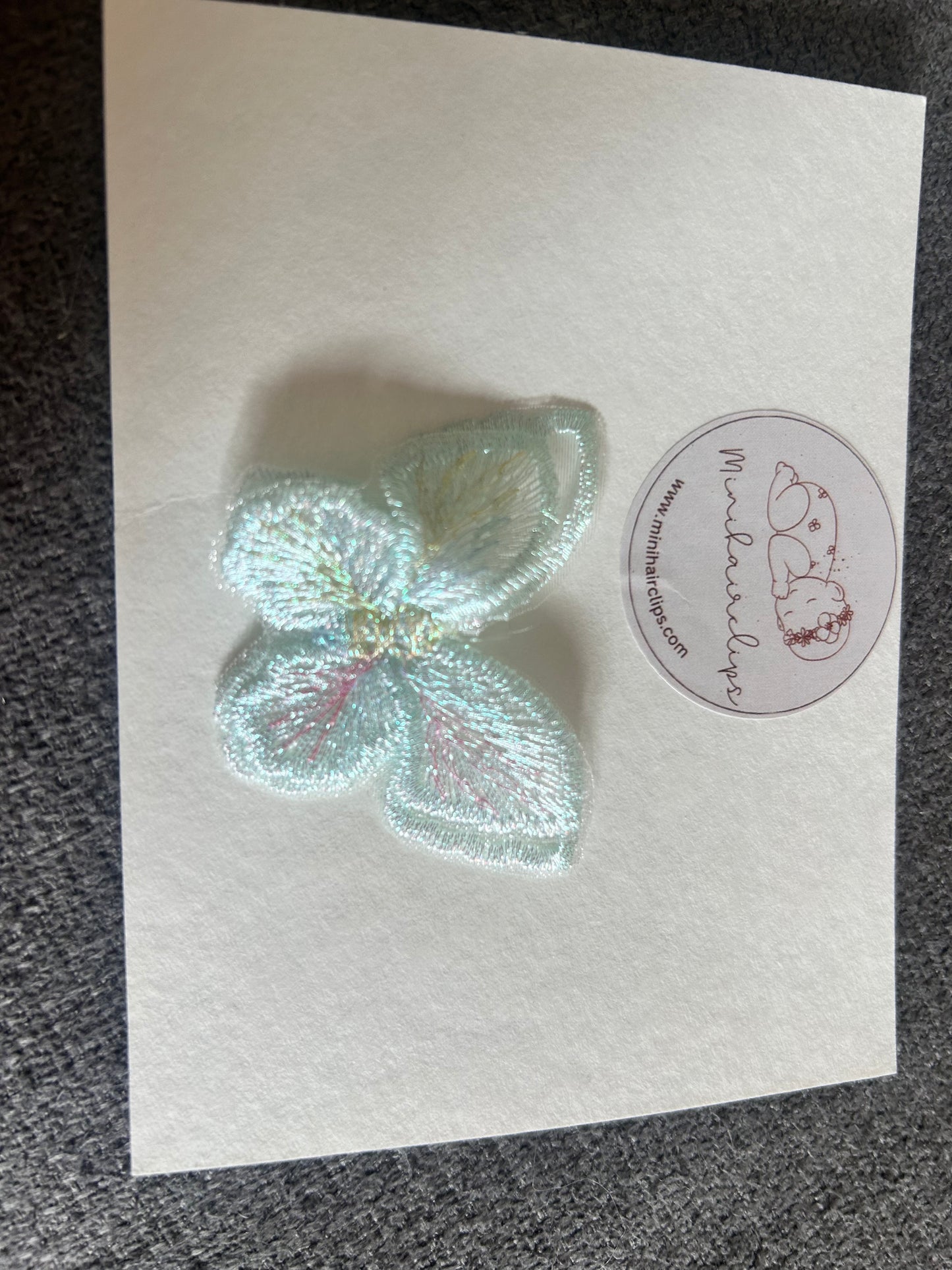 Limited Edition – Schmetterlings-Spange „Einzelstück mit Flügeln“